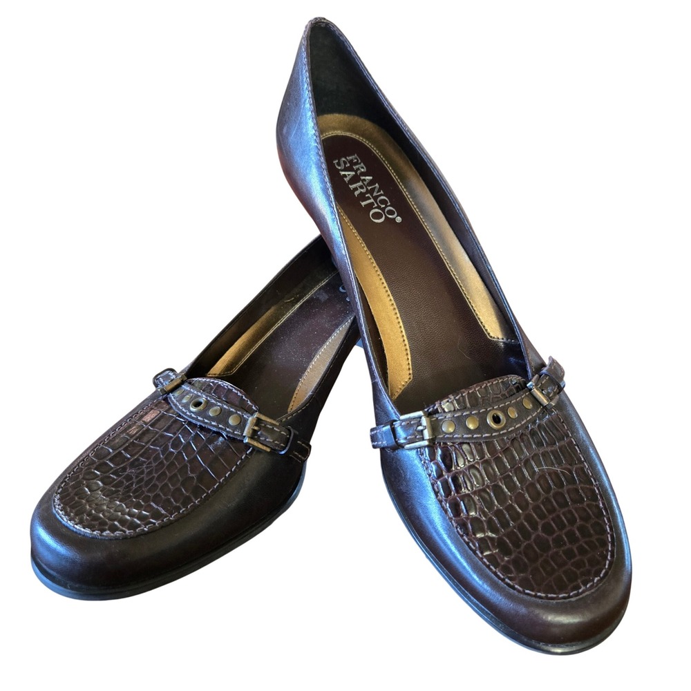 Franco Sarto Brown Leather Croc Embossed Loafer Pumps Kitten Heel Studded Buckle